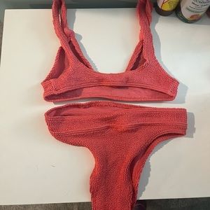 Bond eye swimsuit set